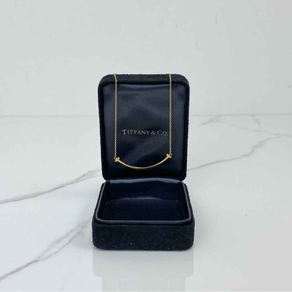 Tiffany & Co Smile Pendant